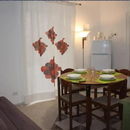 San Basilio 公寓 *