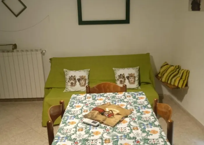 San Basilio Apartment *